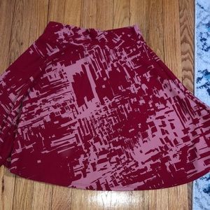 LuLaRoe red and pink skirt‎ size 14 flowy